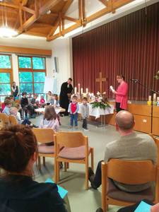 Quelle: Ev. Kirchengemeinde Lützelsachsen GeTauftFest_1